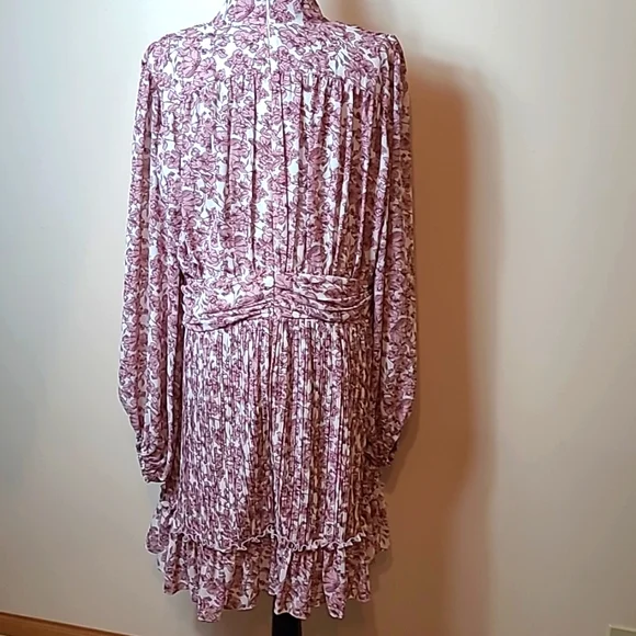 Ivy City Co Brynley Dress in Pink Size 1X - Picture 4 of 11